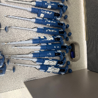 VWR Single Channel Pipettes image 1